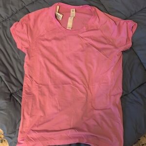 lululemon athletica Vibrant Pink Short Sleeve Tee